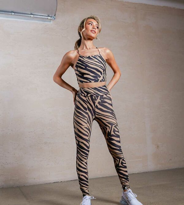 South Beach x Joanna Chimonides - Leggings mit hohem Bund mit Zebra-Print-Bunt